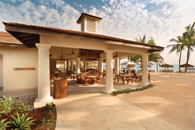 Hyatt-Zilara-Rose-Hall-Horizonz-Main
