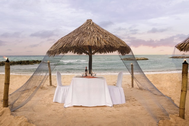 Hyatt-Zilara-Rose-Hall-Romantic-Dinner